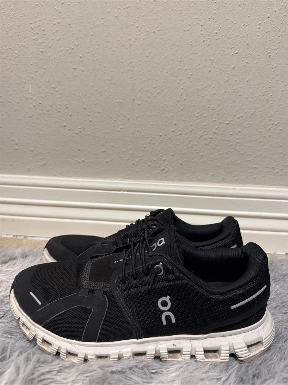Women's On Cloud 6 Running Shoes Black Running Shoes Sz 7.5